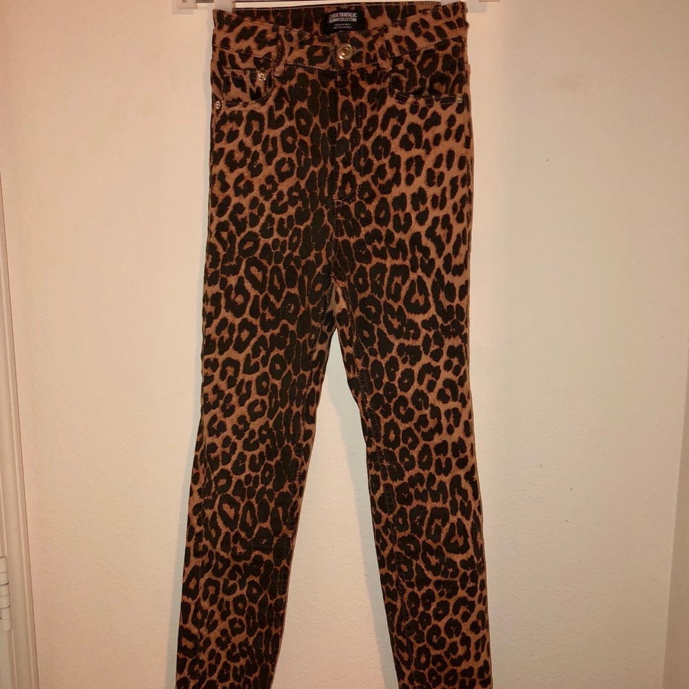 Leopard print jeans